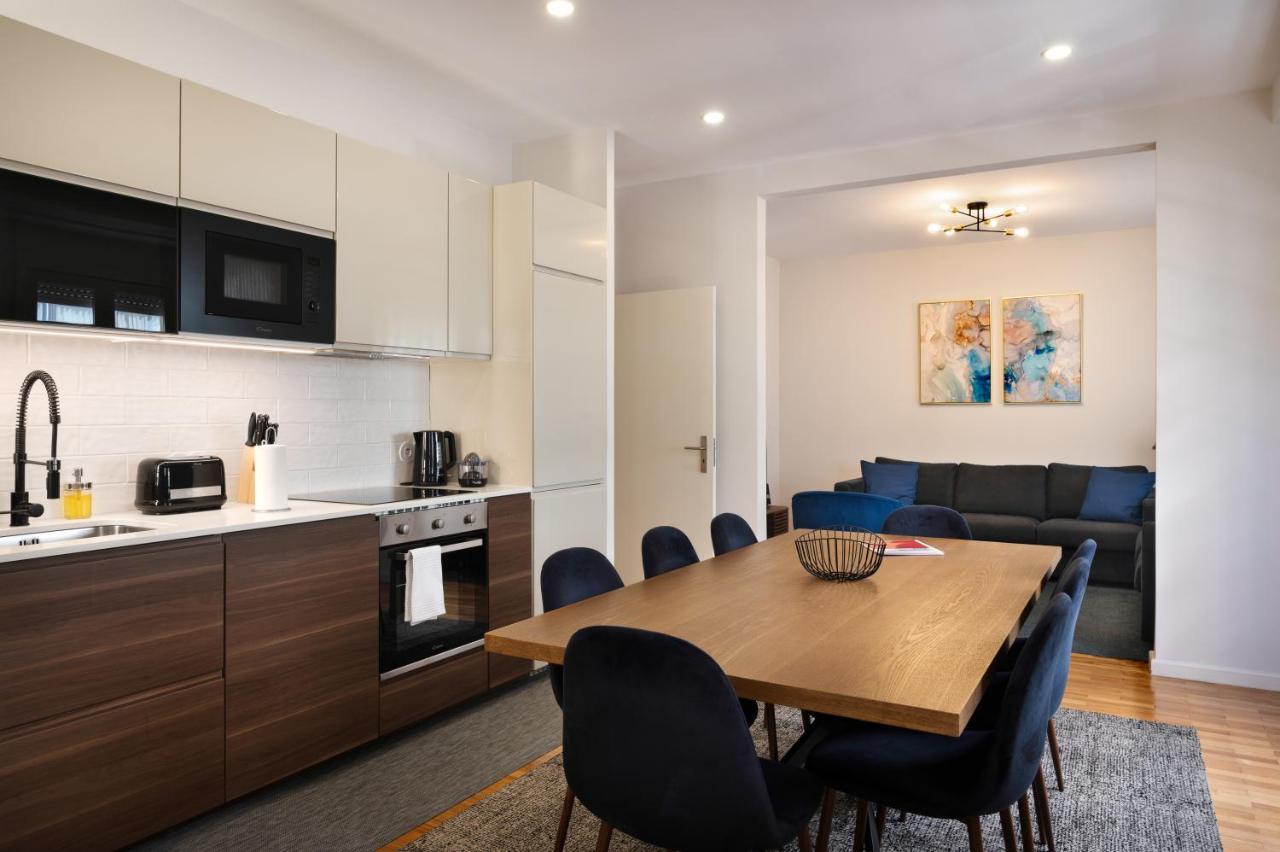 Invicta Premium - 4Br Downtown Apartment With Ac ポルト エクステリア 写真