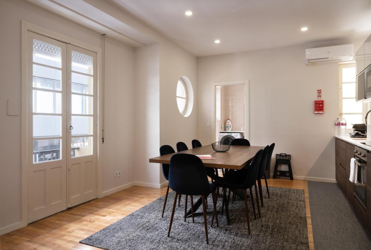 Invicta Premium - 4Br Downtown Apartment With Ac ポルト エクステリア 写真
