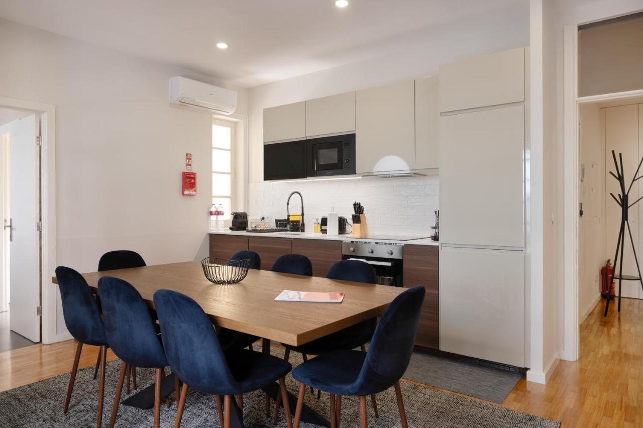Invicta Premium - 4Br Downtown Apartment With Ac ポルト エクステリア 写真