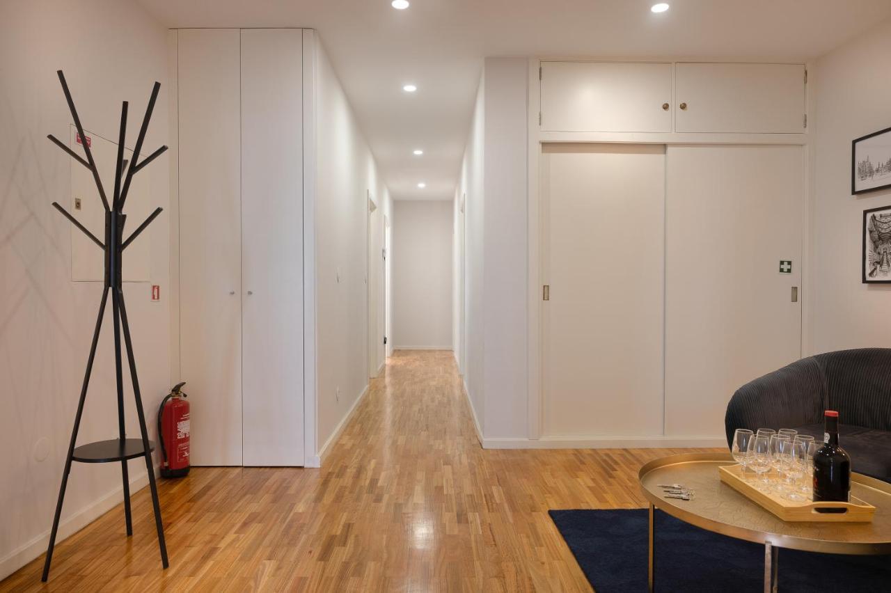 Invicta Premium - 4Br Downtown Apartment With Ac ポルト エクステリア 写真