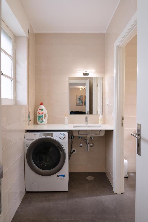 Invicta Premium - 4Br Downtown Apartment With Ac ポルト エクステリア 写真